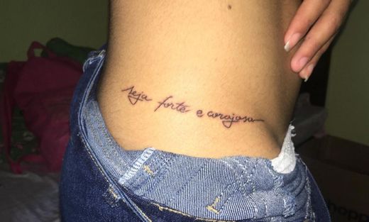 minha tatto “seja forte e corajosa”