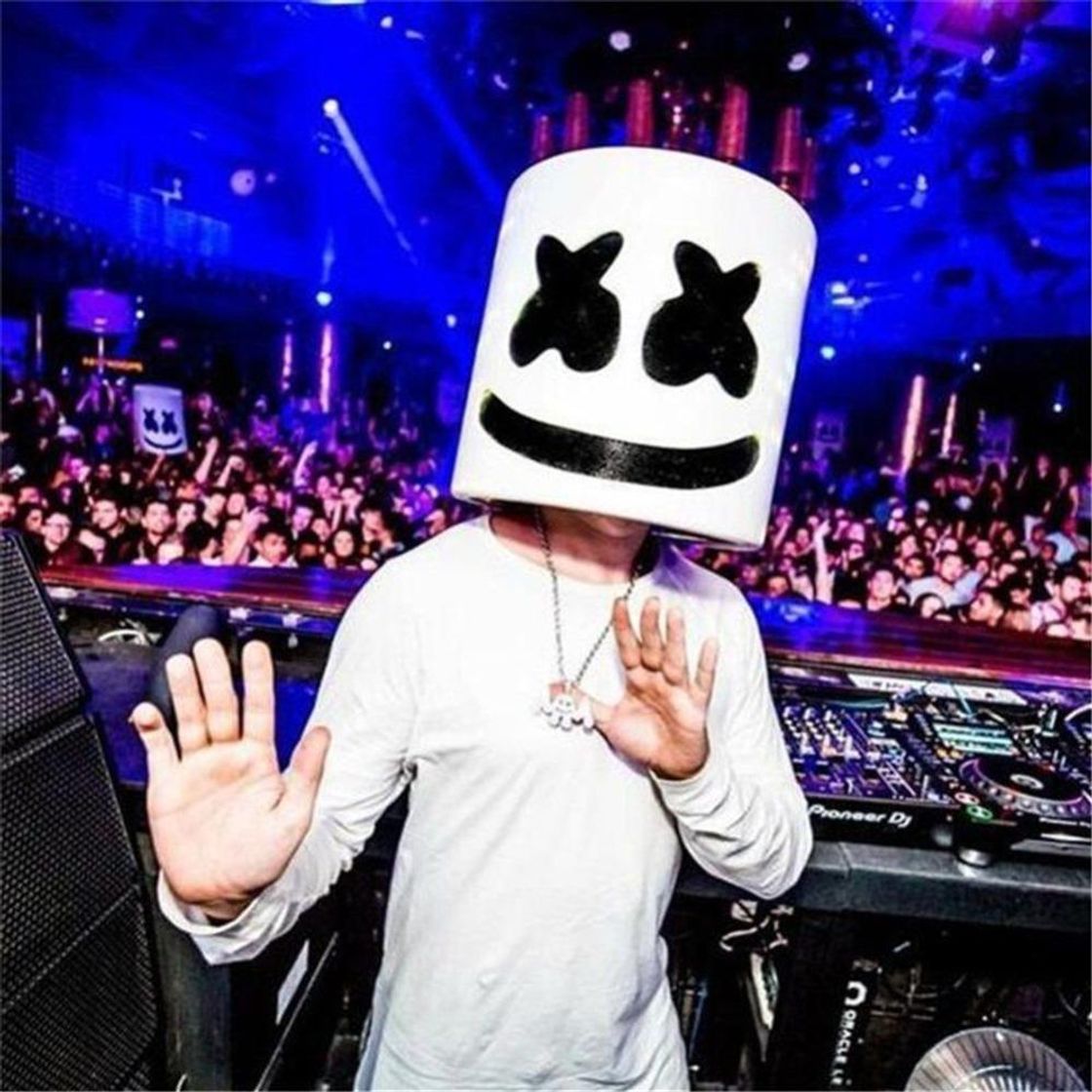 Fashion DJ MARSHMALLOW