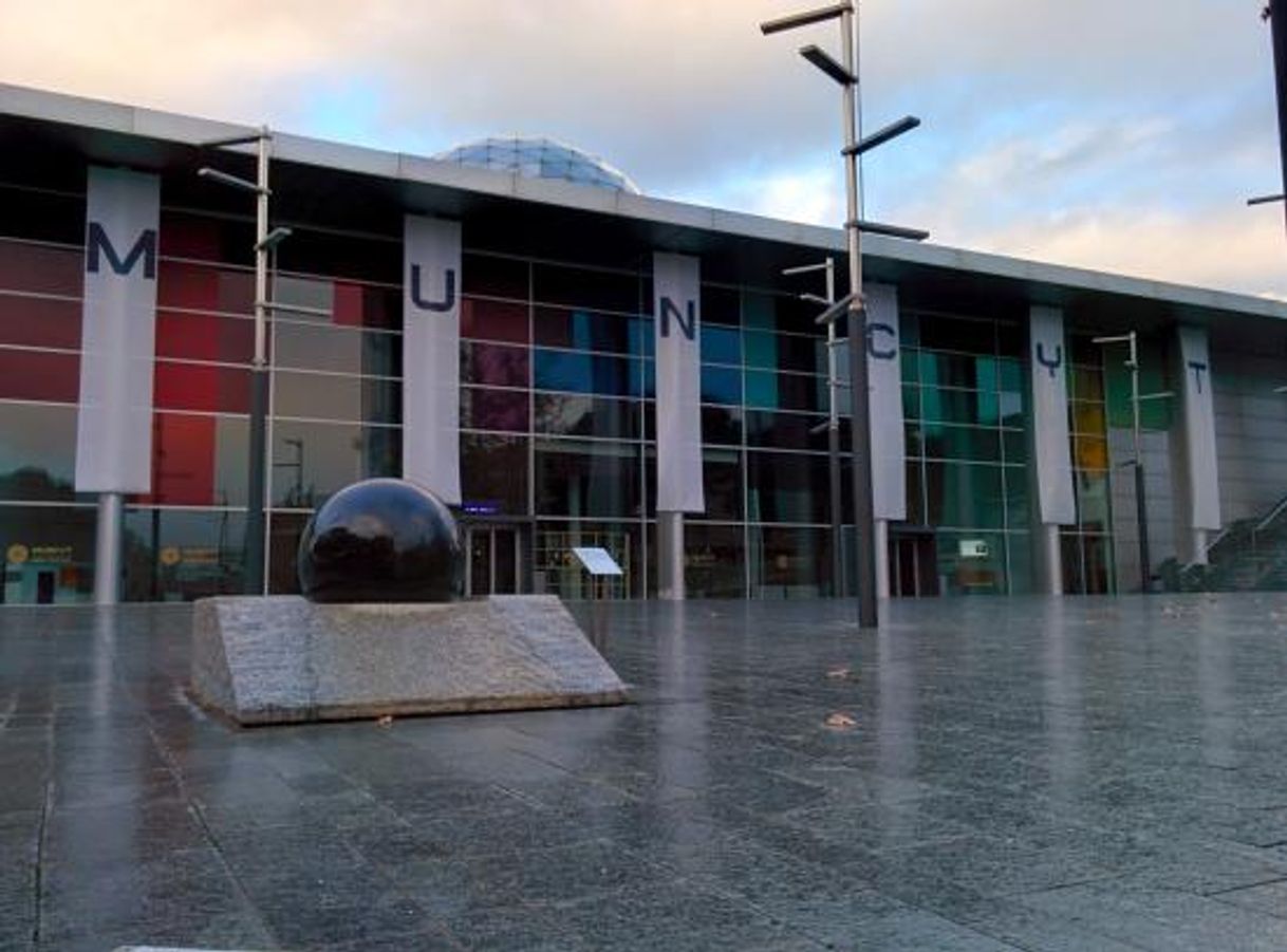 Lugar Museo Nacional de Ciencia y Tecnología