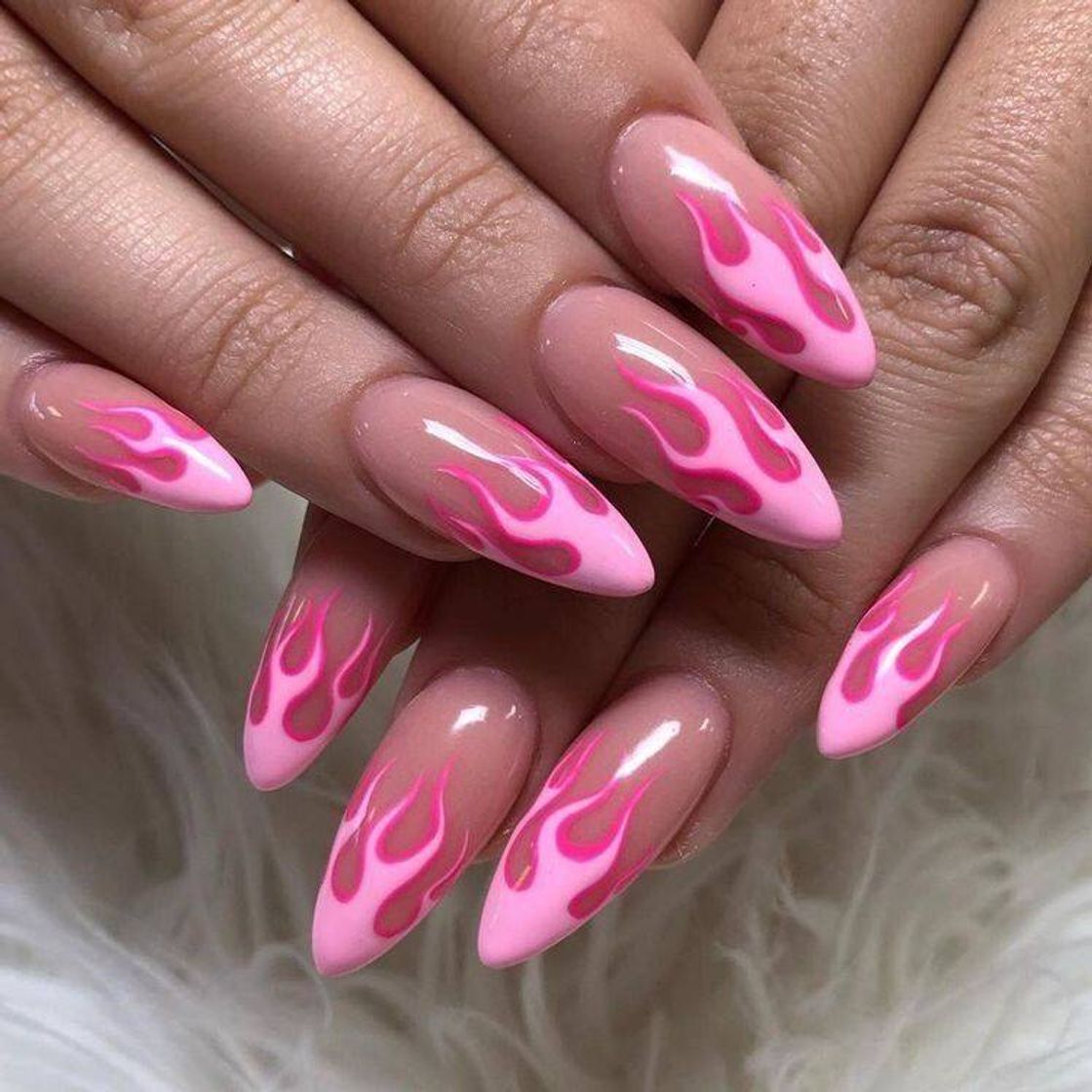 Moda Unhas com flames