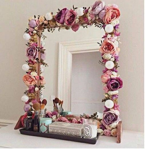 Espelho com flores