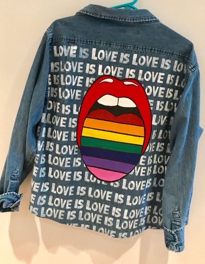 Fashion Jaqueta love is love 