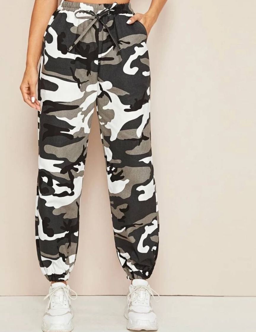 Moda Pantalones cargo con estampado camuflaje SHEIN