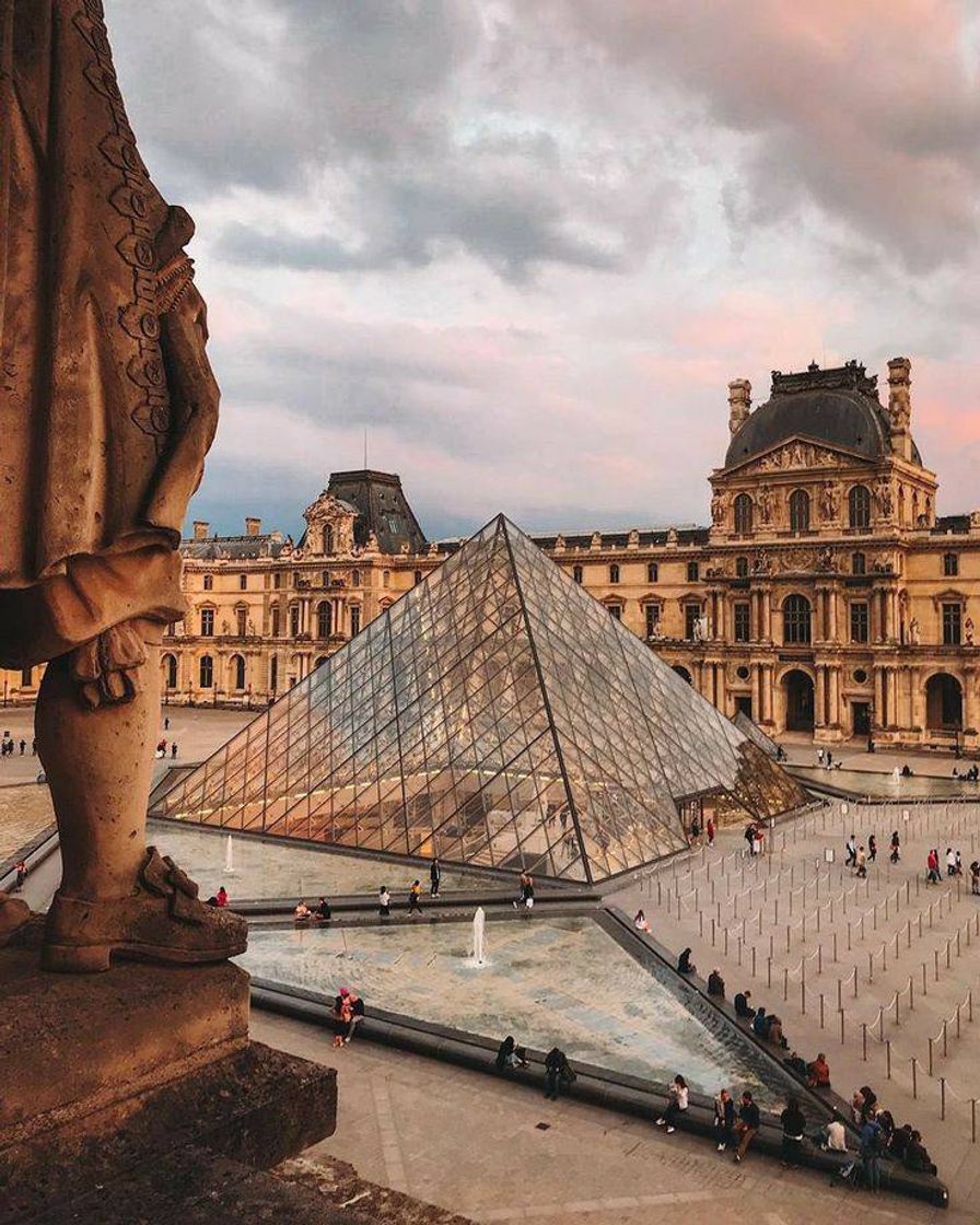 Fashion  Museu do Louvre 💫