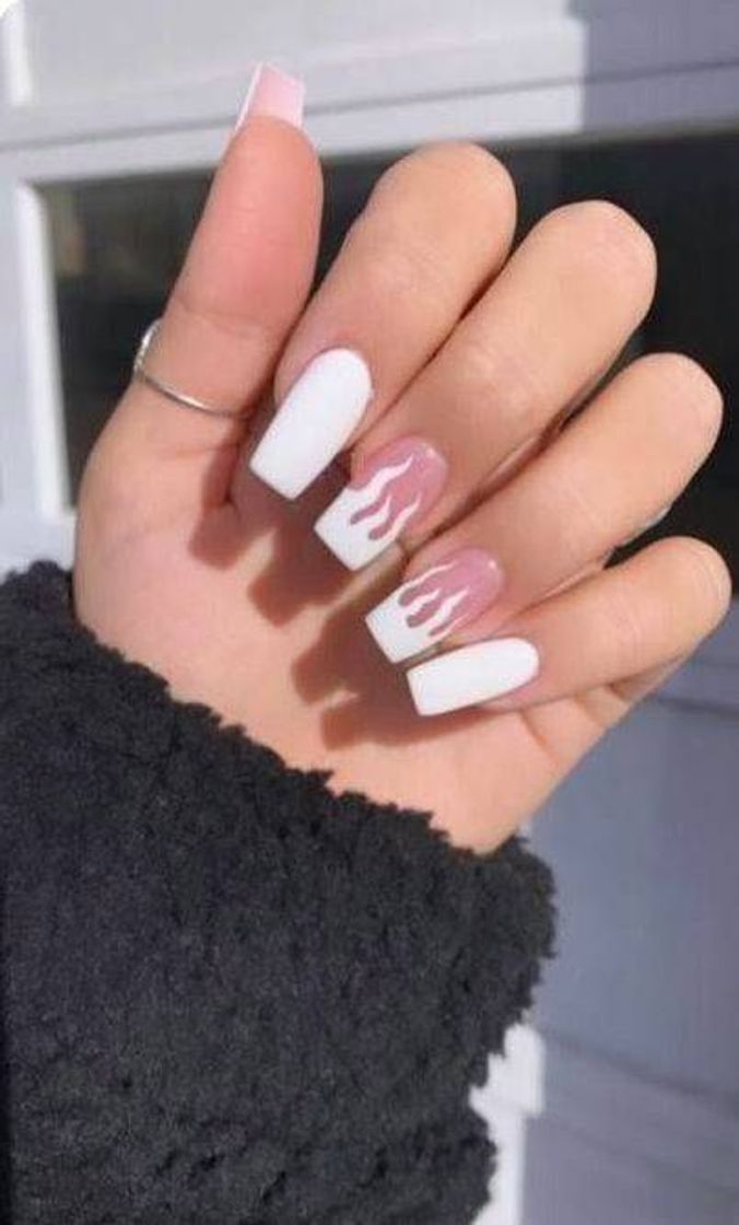 Moda Unhas bem simplisinhas💞