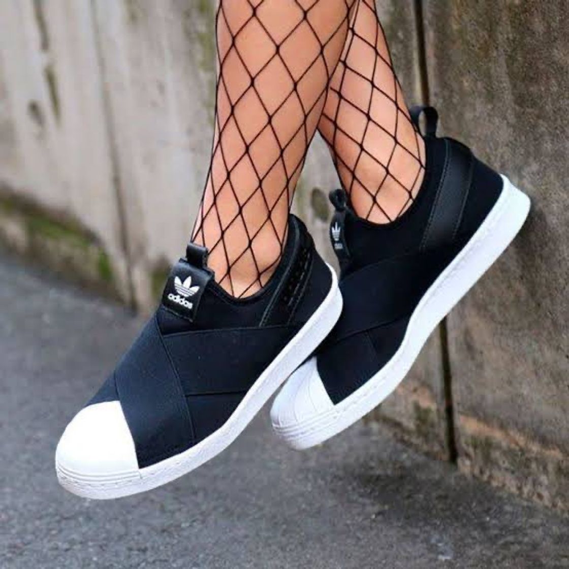 Moda Adidas slip-on 