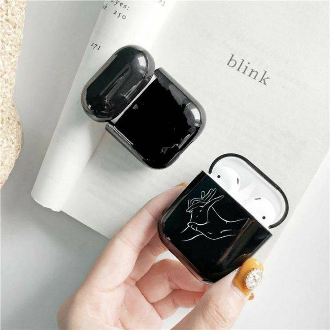 Social Apple AirPods Pro