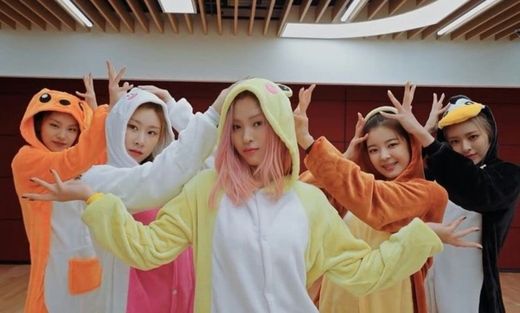 ITZY: Dance Practice 