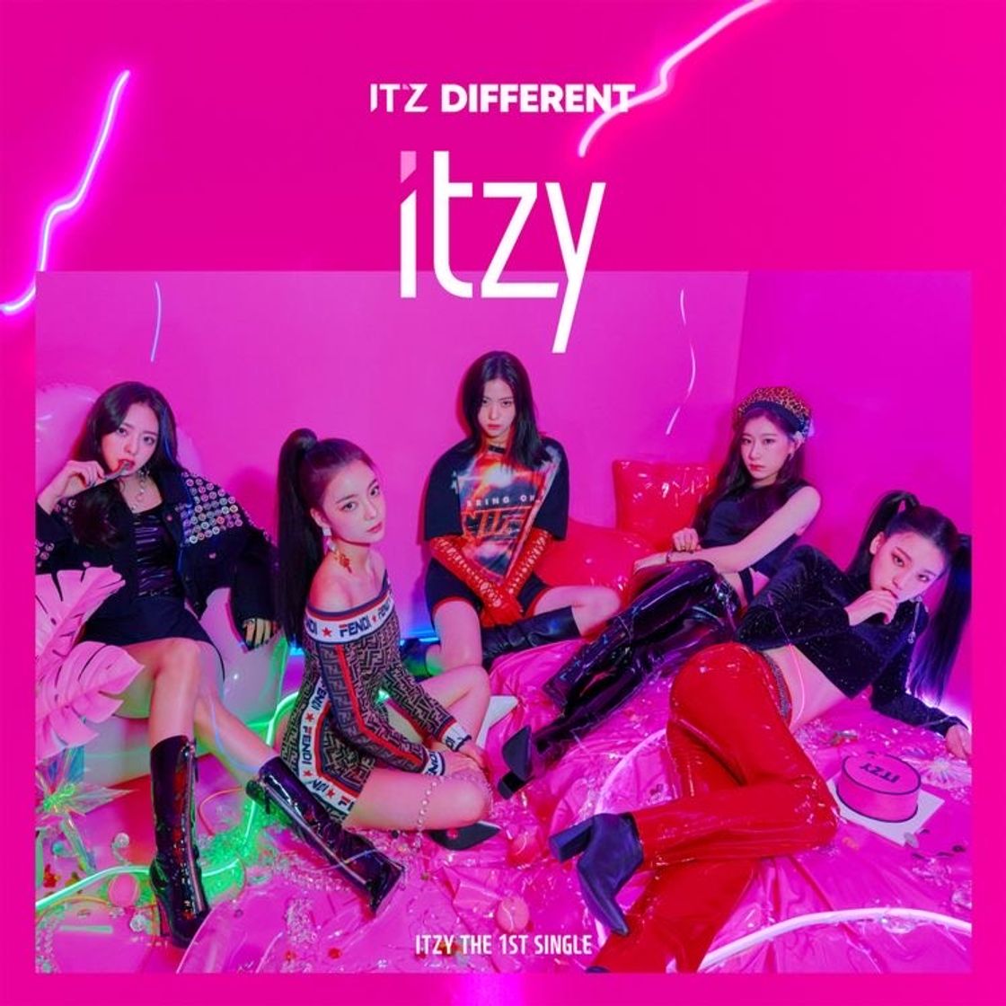 Fashion ITZY: IT'z Different 