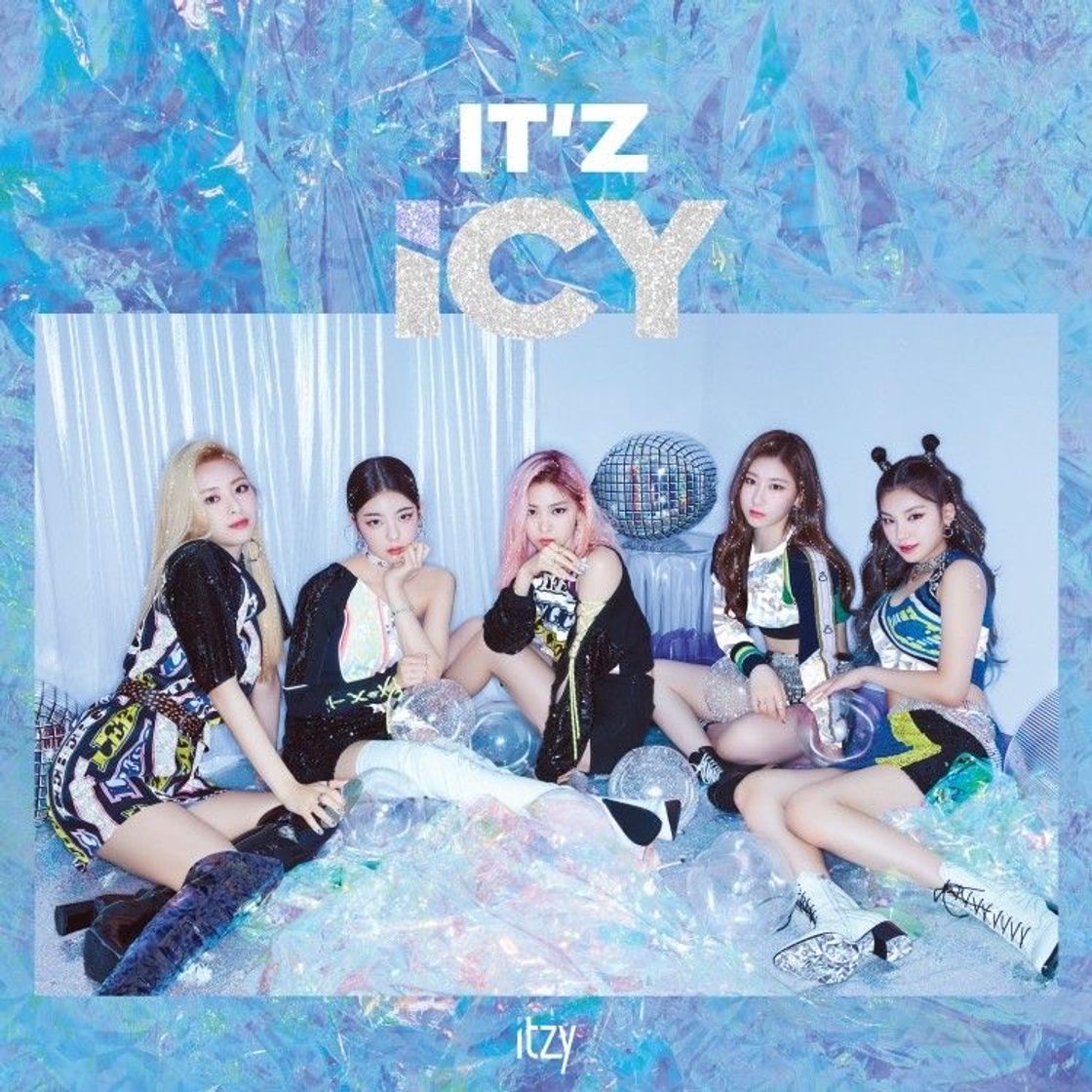 Fashion ITZY: IT'z ICY 