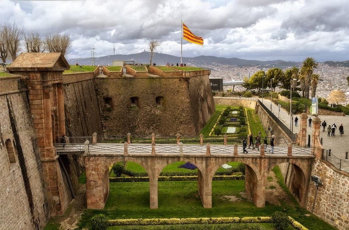 Place Castillo de Montjuïc