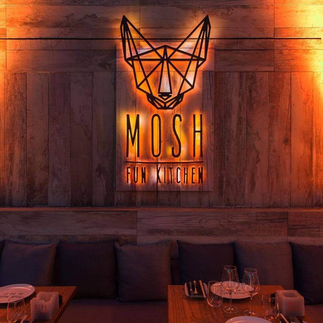 Restaurantes Mosh Fun Kitchen