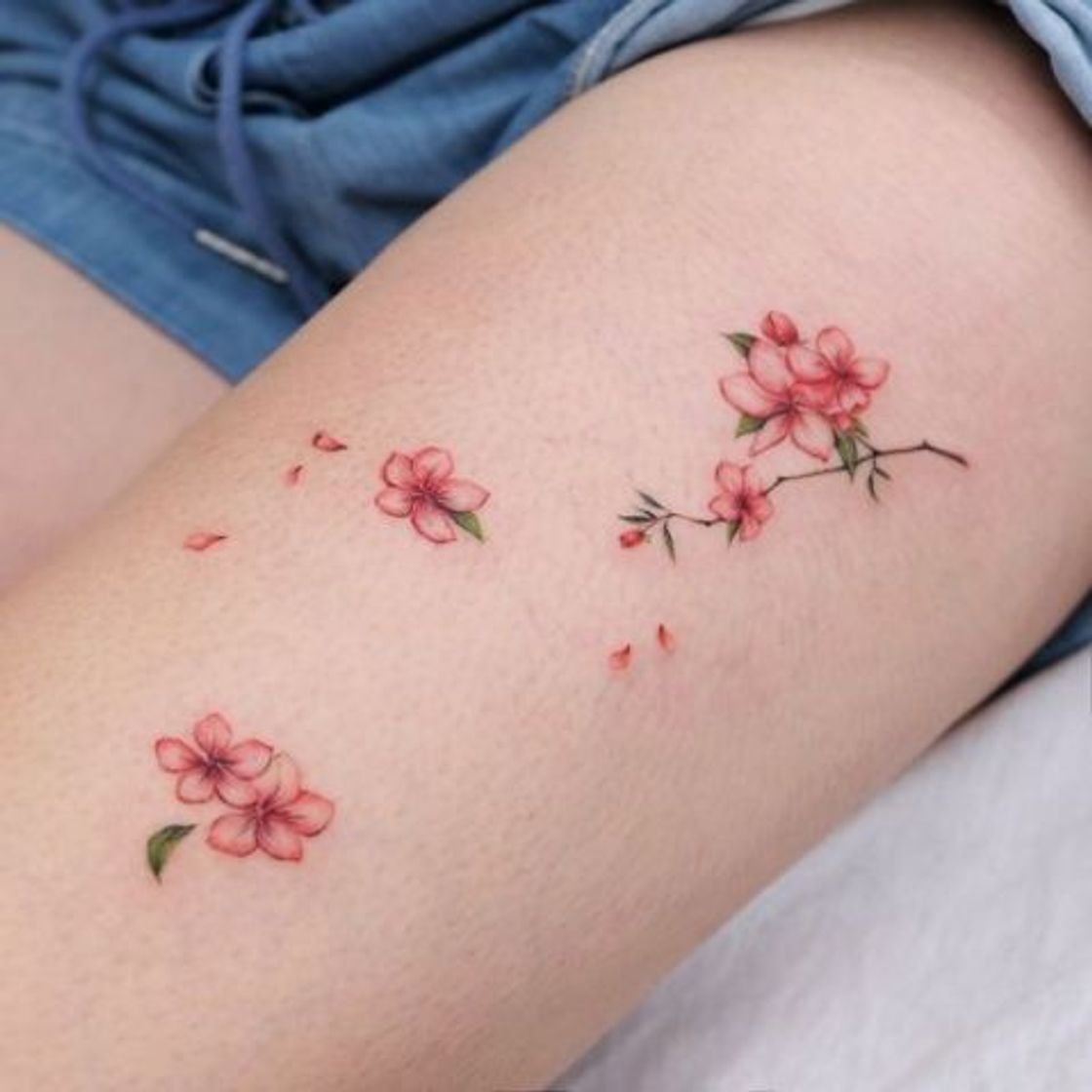 Fashion 45 tatuagens de flores 