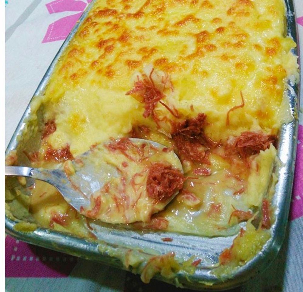 Moda Escondidinho de Carne Desfiada com Purê de Batata e Mandioqu