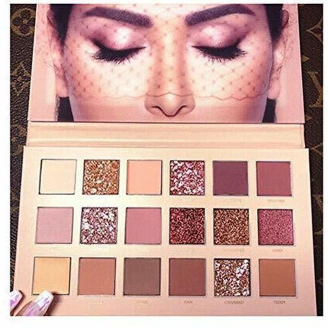 Belleza ZUYOKI Nueva paleta de sombras de ojos texturizadas HUDA BEAUTY Rose Gold