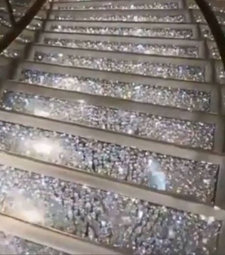 Escada brilhante 💎💗