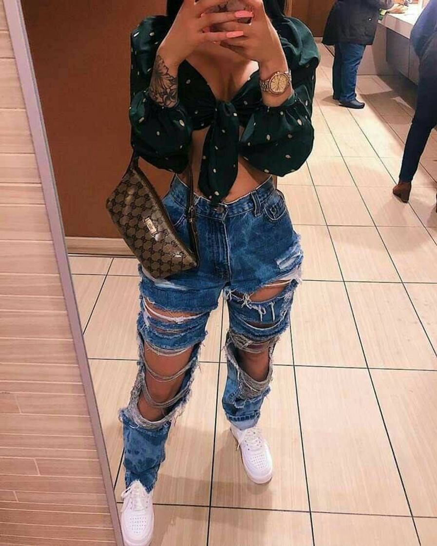 Fashion Calça rasgadinha