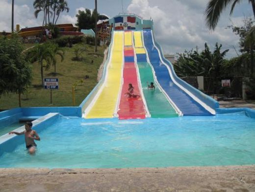 Agua Splash Caribe (Parque Acuático)