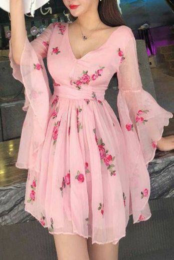 Vestido rosa com flores