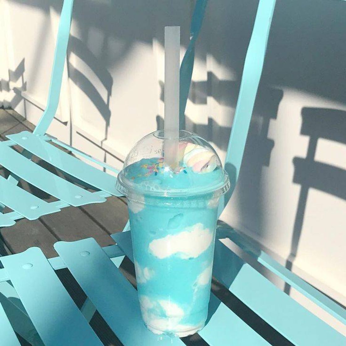 Social 𝘾𝙡𝙤𝙪𝙙 𝙈𝙞𝙡𝙠𝙨𝙝𝙖𝙠𝙚