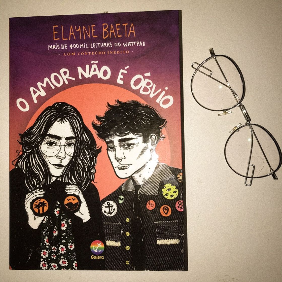 Libro O amor não é óbvio - Elayne Baeta