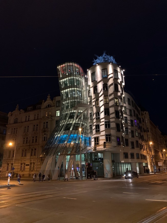 Lugar Dancing House