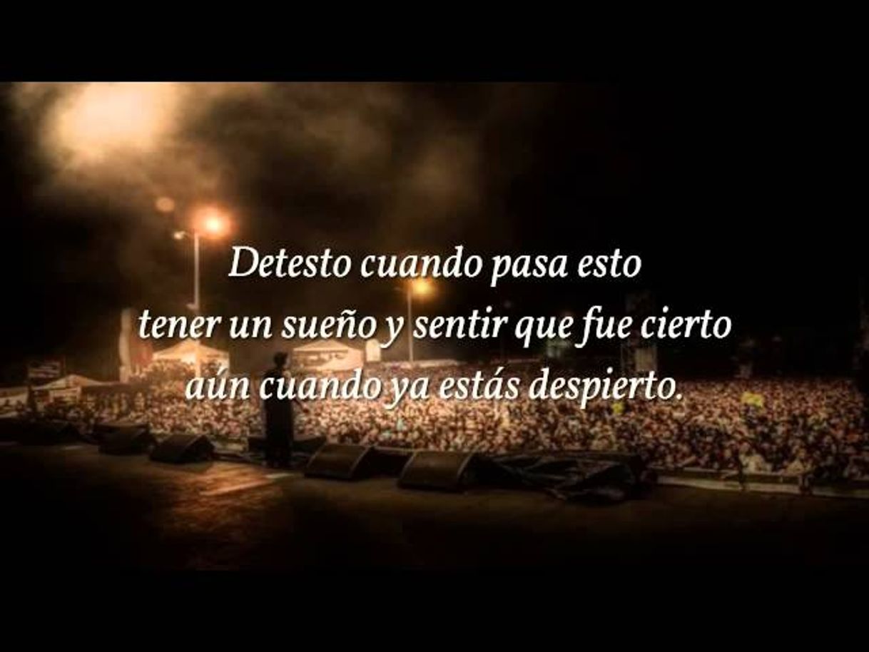 Canción Stupid Love Story