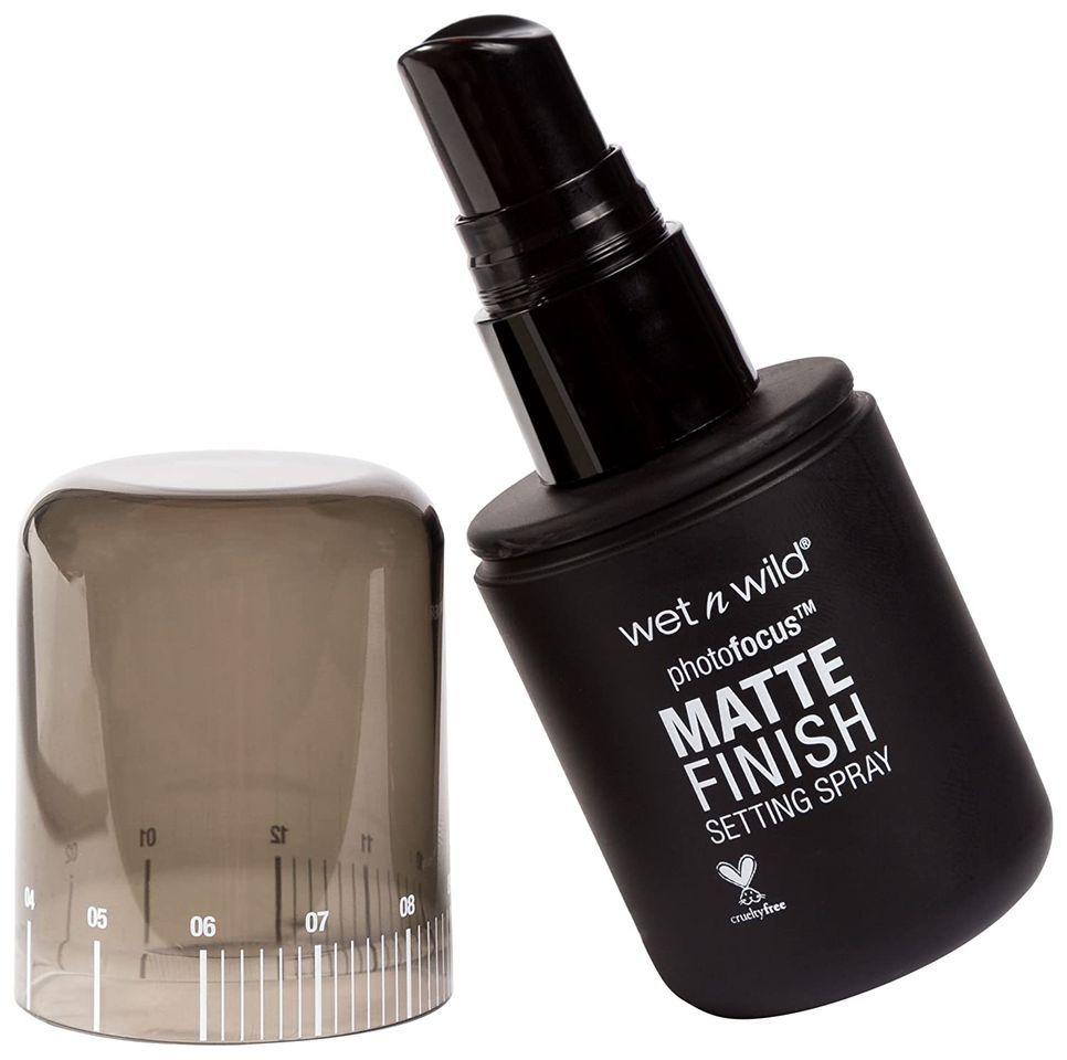 Product Wet N Wild Spray de ajuste de acabado mate para fotomatón 