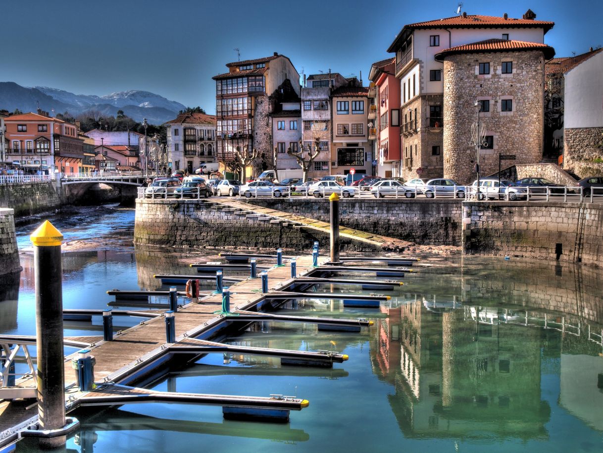 Place Puerto De Llanes