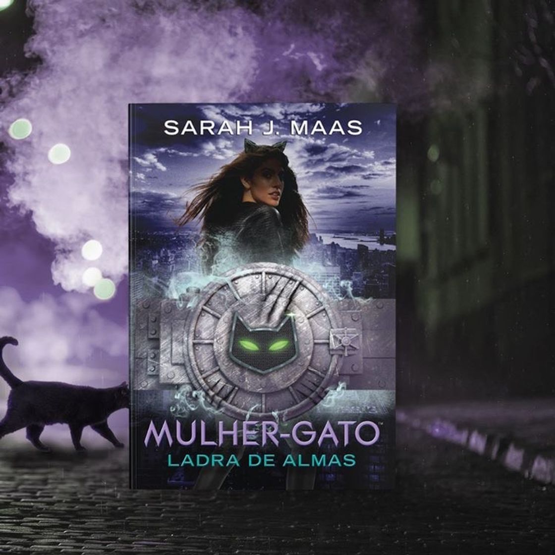 Fashion Mulher-gato, Sarah J. Maas