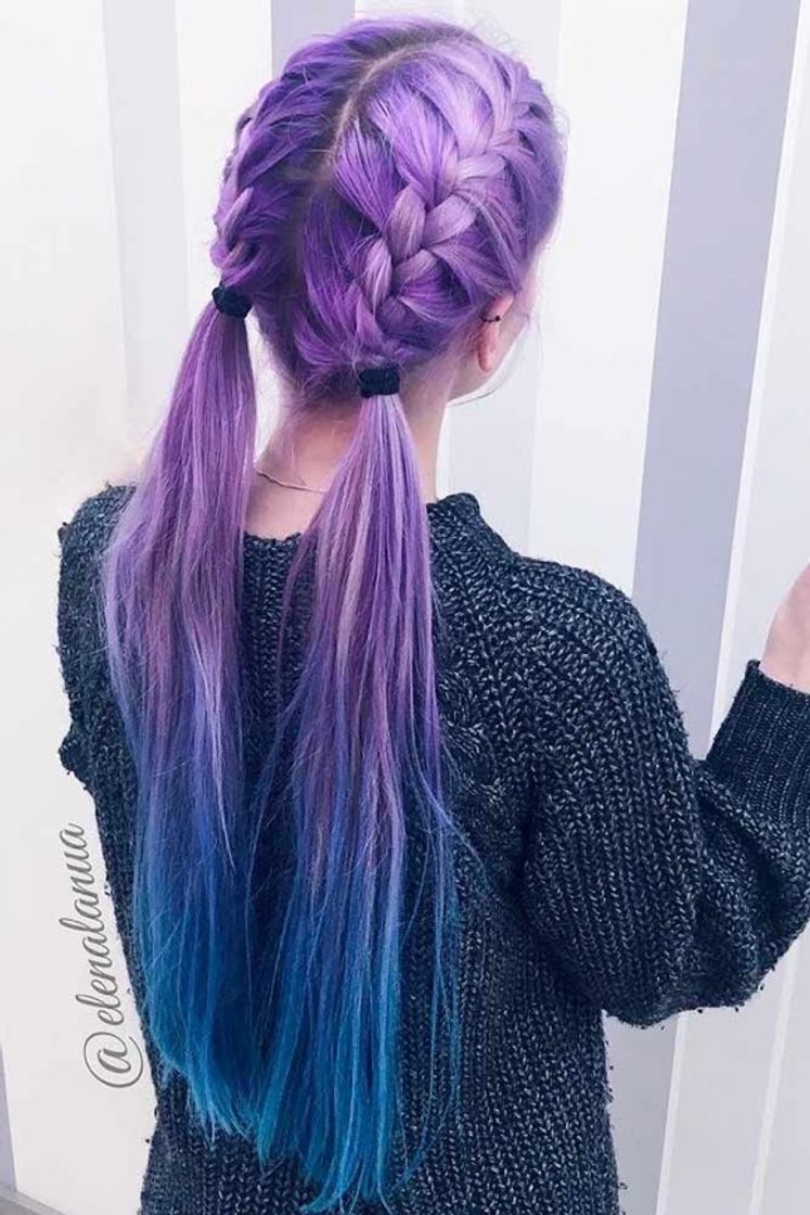 Moda Cabelo violeta com pontas azuis