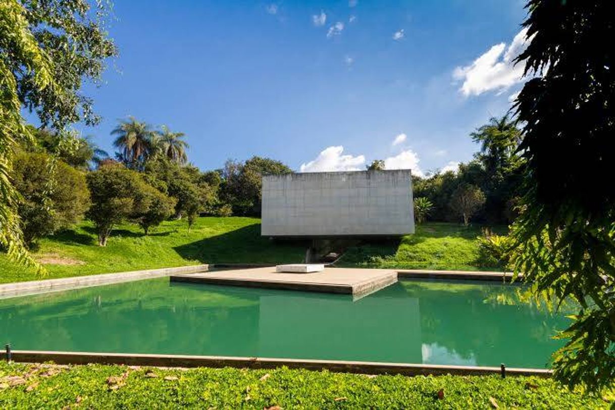 Place Inhotim
