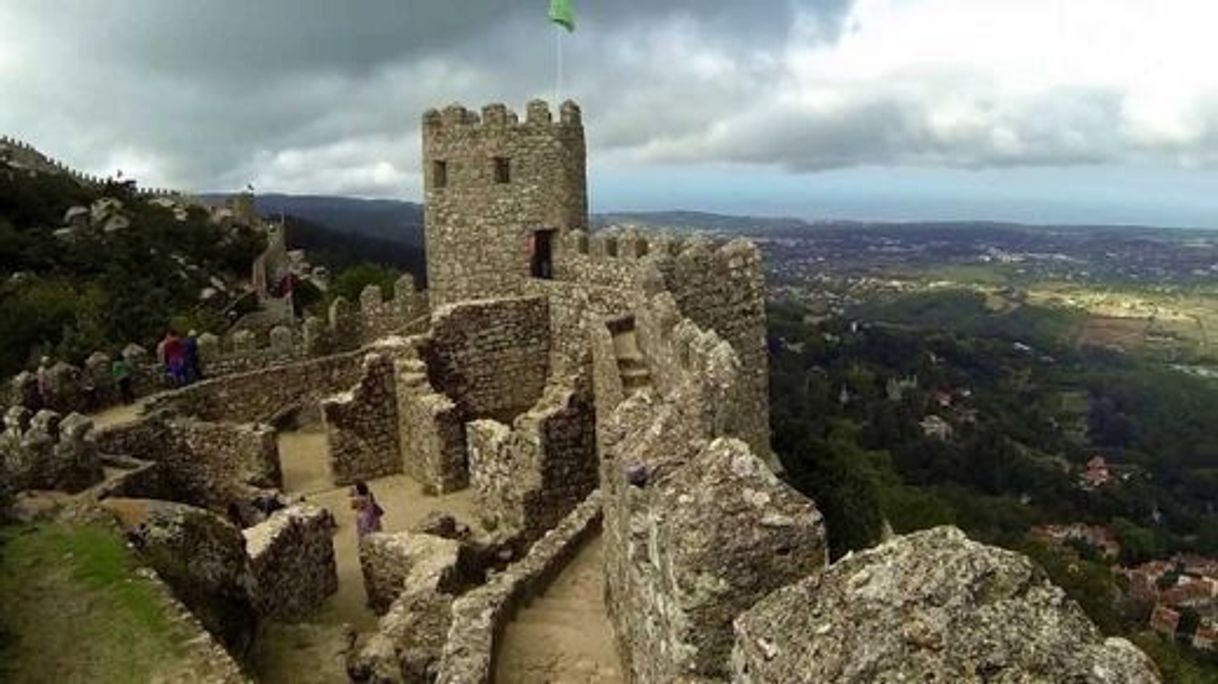 Lugar Castelo dos Mouros