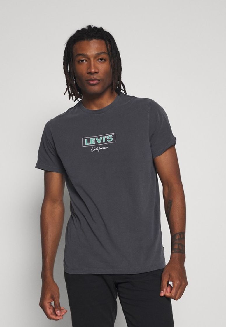 Product Levi's® BOXTAB GRAPHIC TEE