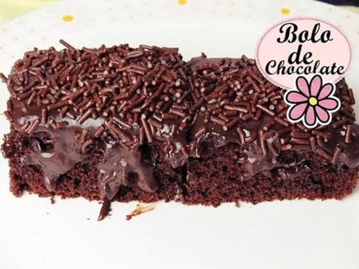 BOLO SIMPLES DE CHOCOLATE MOLHADINHO E MUITO FOFINHO