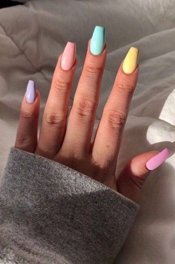 unhas cores pasteis💜💙💛💚❤