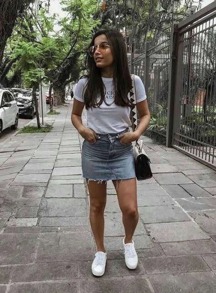 Moda 12 looks incríveis com saia jeans