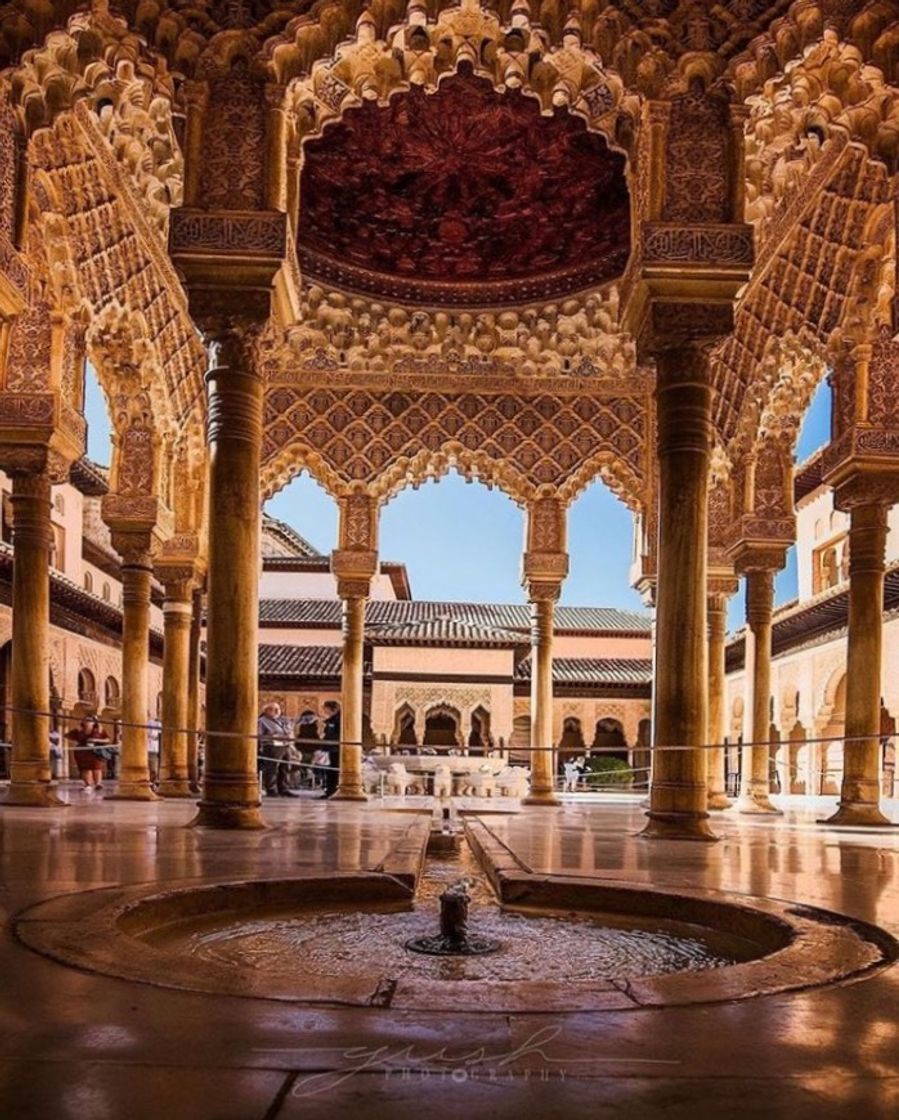 Place Alhambra