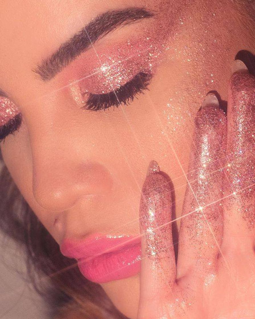 Social Maquiagem por Evelyn Conversani com produtos Bruna Tavares