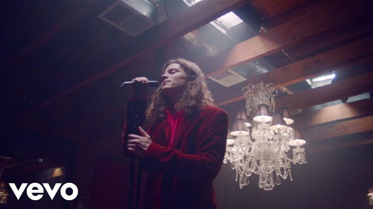 Music BØRNS - American Money (After Dark) - YouTube