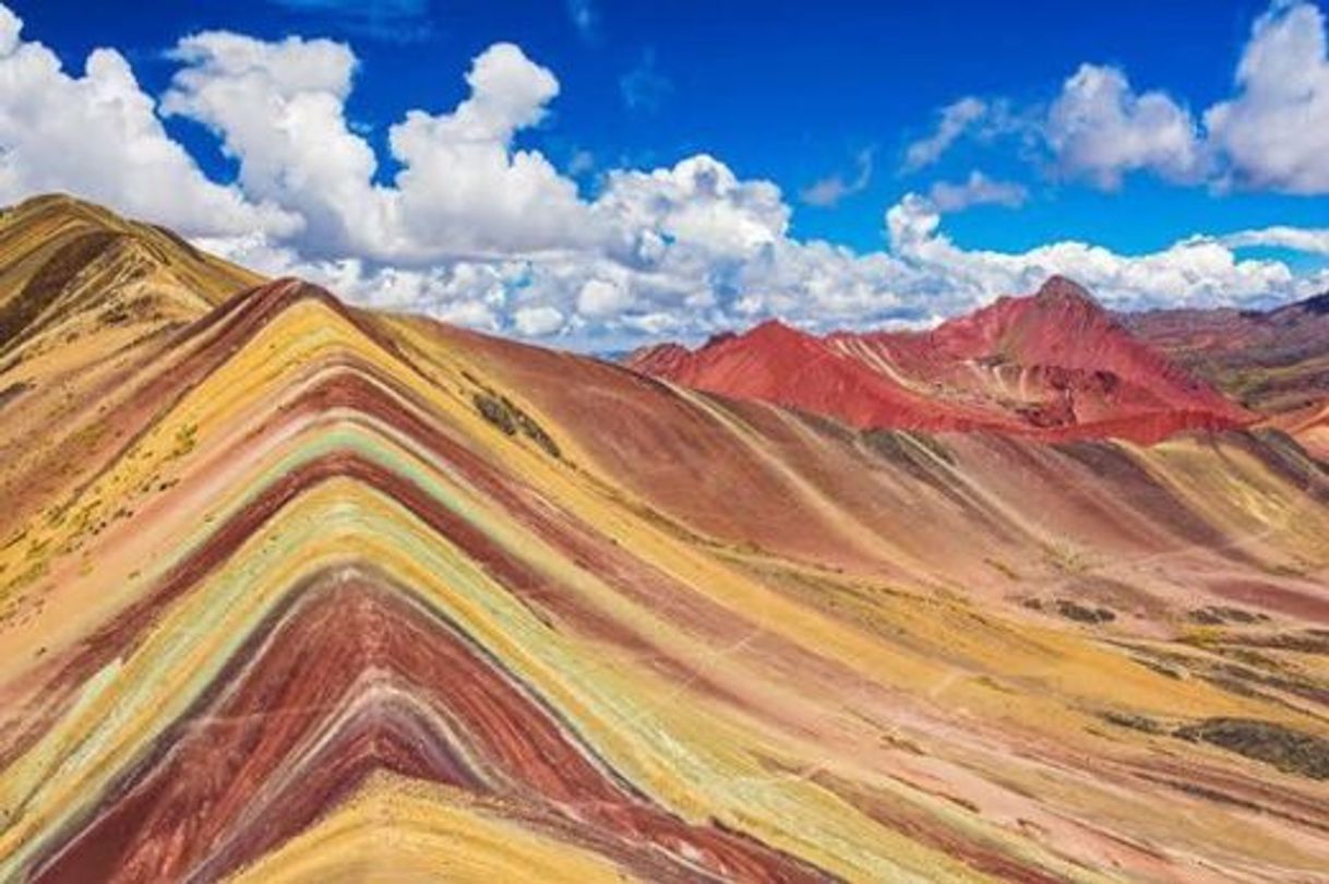 Lugar Montaña 7 Colores Cusco Perú