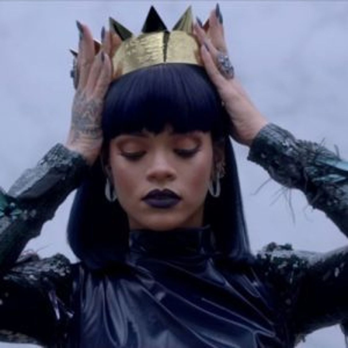 Music Rihanna - Love On The Brain 