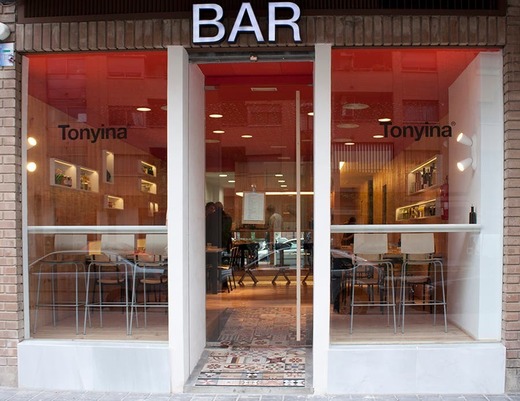Bar Tonyina