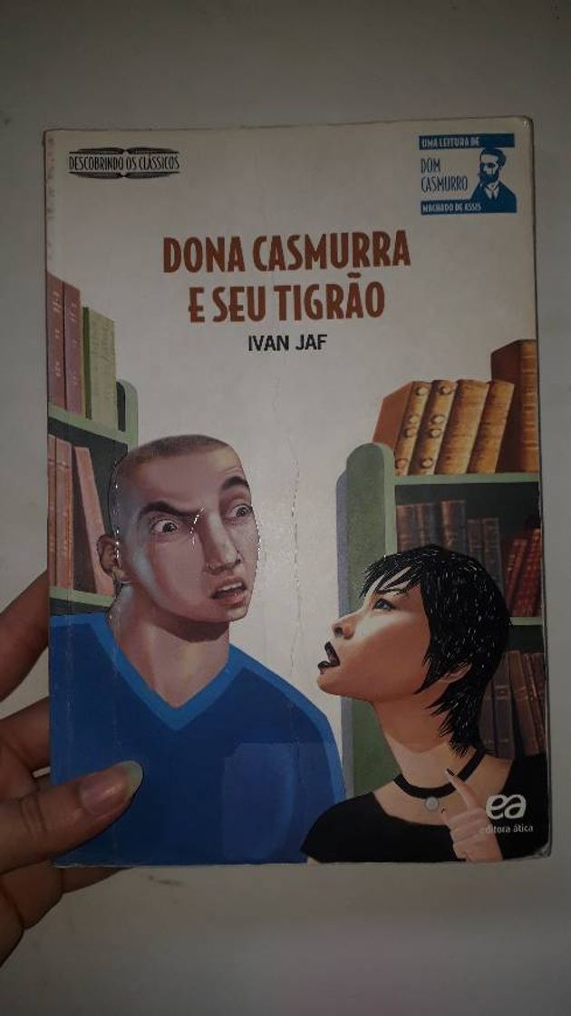 Libro Dona Casmurra e Seu Tigrão