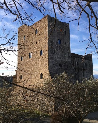 Castello dell'Aquila