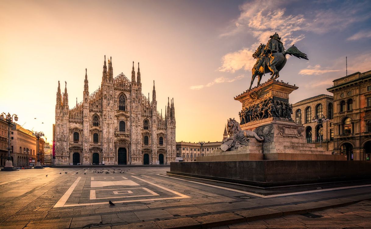 Place Piazza del Duomo