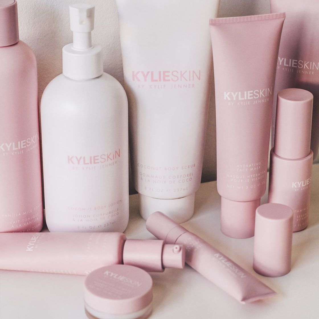 Moda Kylie Skin by Kylie Jenner | Official 