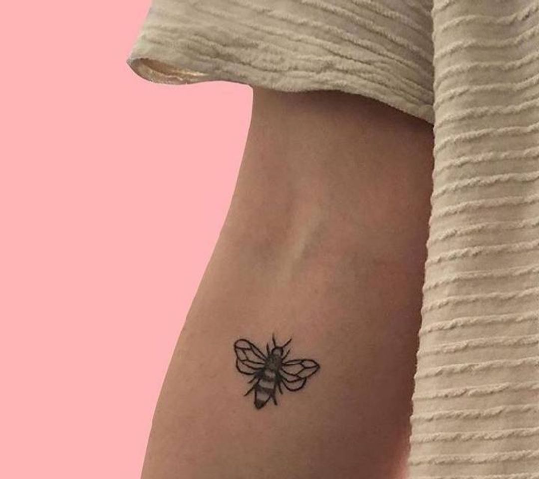 Moda Tattoo Minimalist