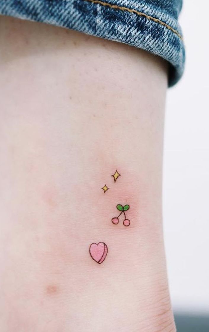 Fashion Hay muchos estilos de tatuajes algunos connotan elegancia