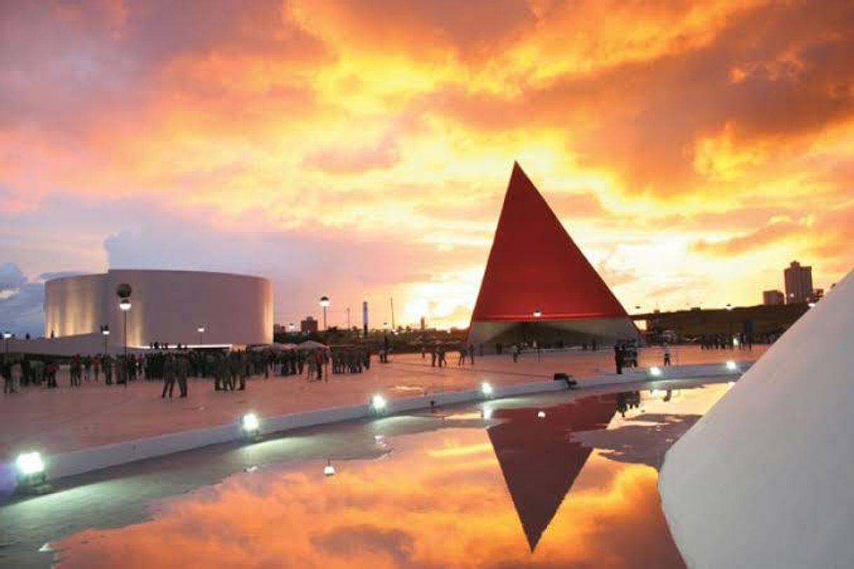Place Centro Cultural Oscar Niemeyer